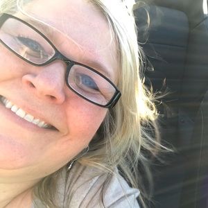 Meet your Posher, Carolyn